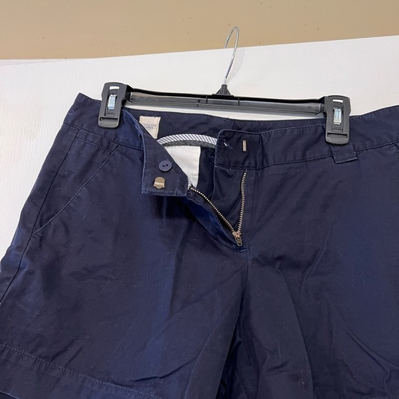 Lands End canvas shorts size 8 - Picture 3 of 6